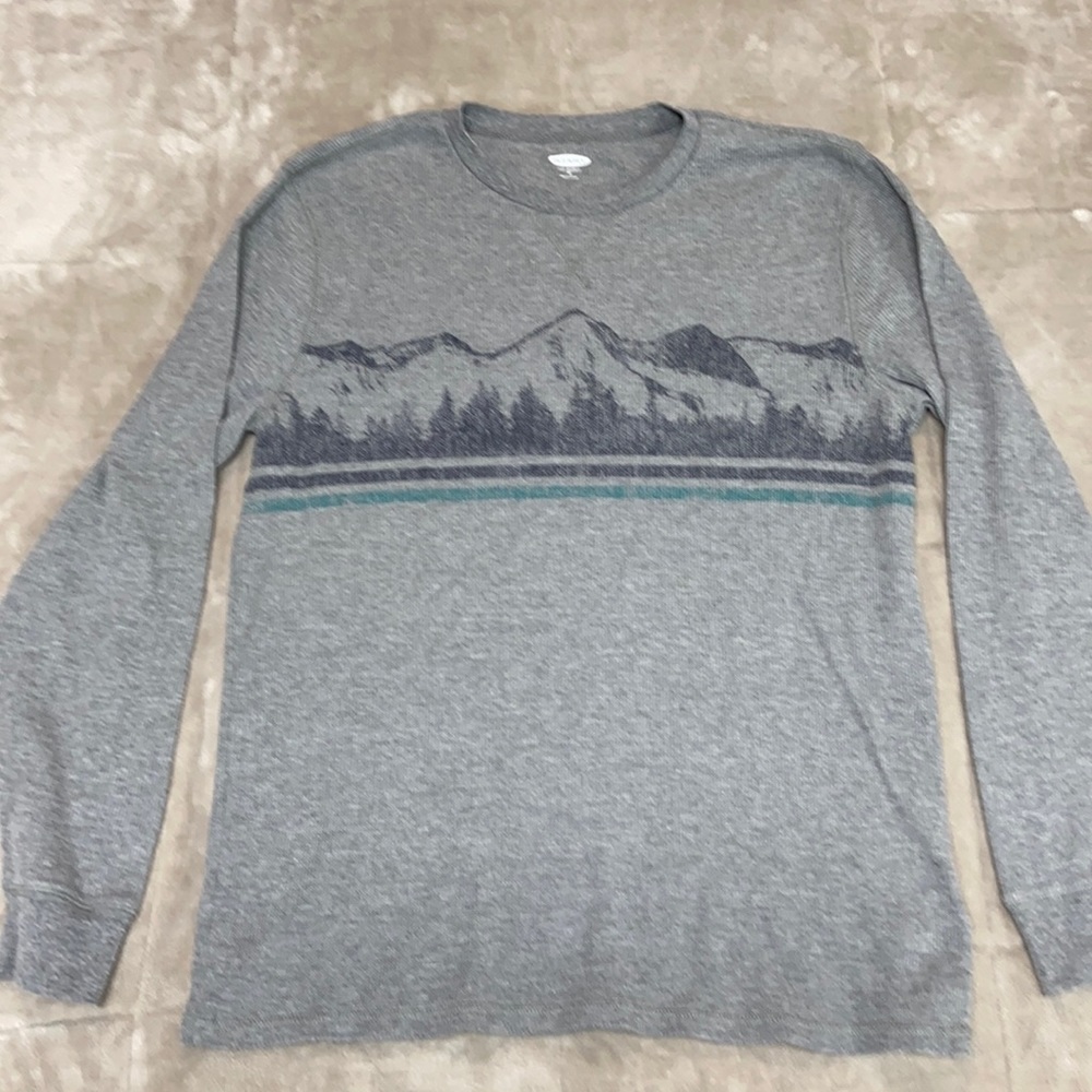 Old Navy thermal shirt